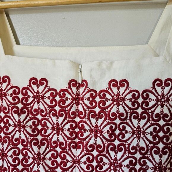 EUC BEAUTIFUL TALBOTS RED EMBROIDERED SHIFT DRESS SIZE 12 - Picture 12 of 15